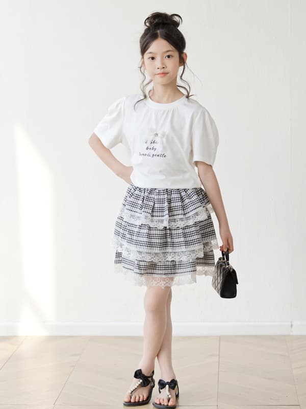 Girls casual skirt set short-sleeved T-shirt cake skirt two-piece sweet summer top lace skirt