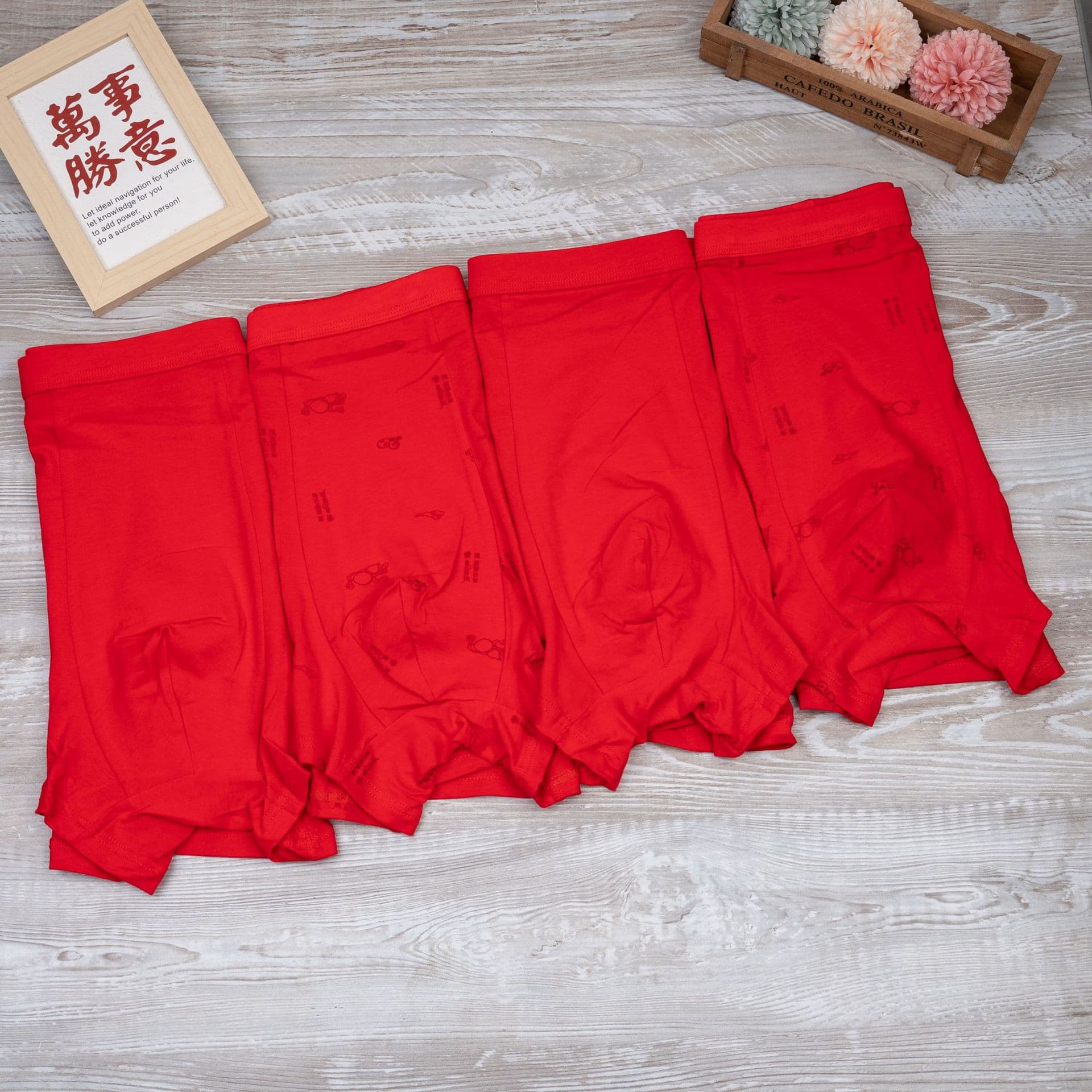 Big red fat man pants 4XL-6XL solid color printed cotton soft high-end large size men's zodiac year red underwear
