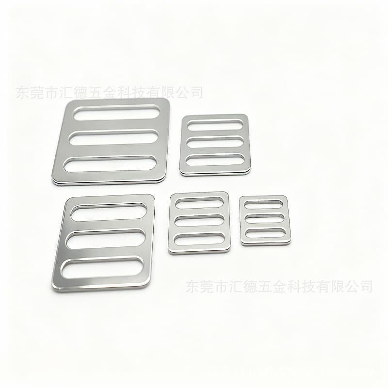 Bag accessories with strong pull, 2.0mm thick stainless steel metal D-rings, webbing hardware, special-shaped hooks.