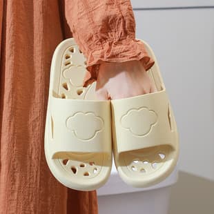 Bathroom Shower Slippers for Women Summer Indoor Home Anti-Slip Hollow Out Drainage Hotel Shower Slippers for Men