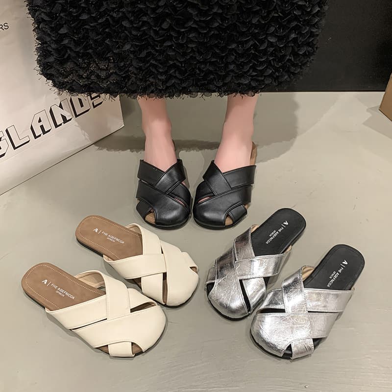 Korean-style closed-toe woven slippers for women summer 2026 new French vintage fairy style casual flat sandals