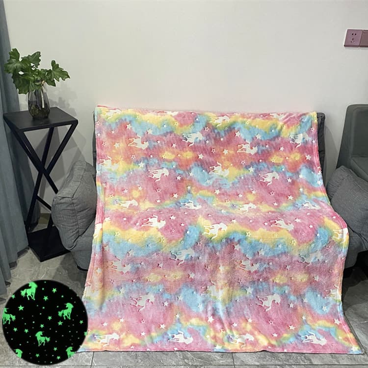 Cross-border exclusive glow-in-the-dark flannel blanket, double-sided fleece cover, luminous children's throw, cartoon print fleece blanket wholesale.