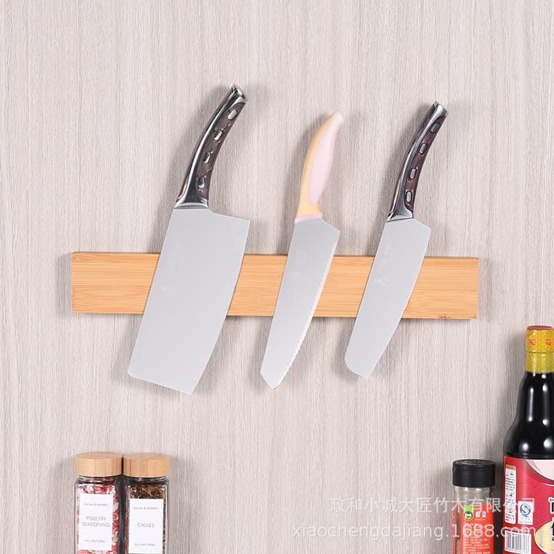 Magnetic knife holder, magnetic kitchen knife rack, wall-mounted bamboo and wood kitchen magnetic knife storage rack.