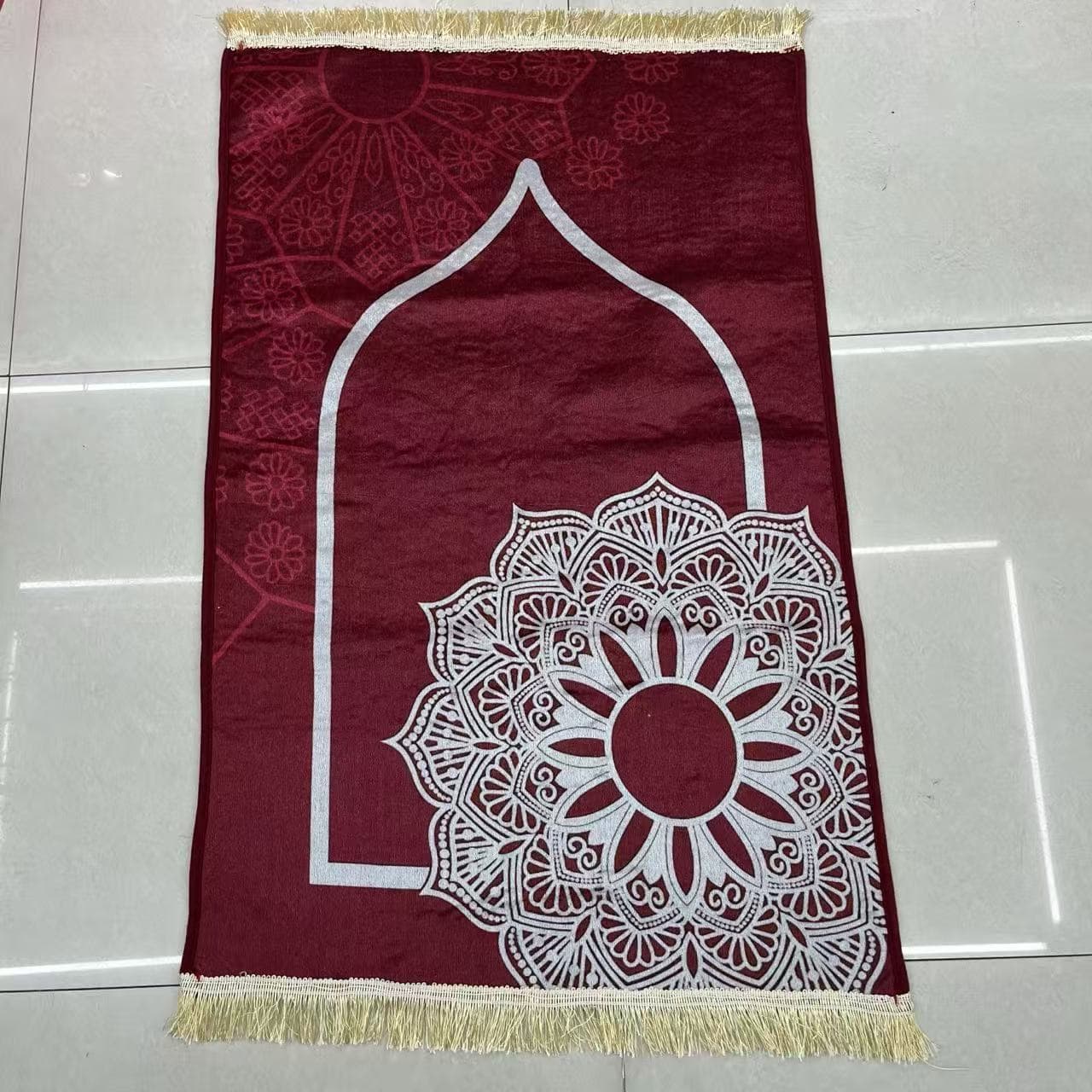 Amazon Cross-border Blanket Carpet Living Room Prayer Blanket Prayer Blanket Gold Silk Printed Carpet Drop Plastic Anti-Slip
