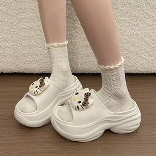 2026 Summer Cute Cartoon Slippers for Indoor and Outdoor Wear, New Thick-Soled EVA Non-Slip Slide Slippers