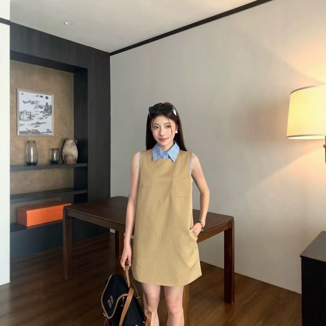 25 Early Spring New Nanyou Miu Retro Artistic Patch Embroidery Letter Plaid Collar Sleeveless Dress