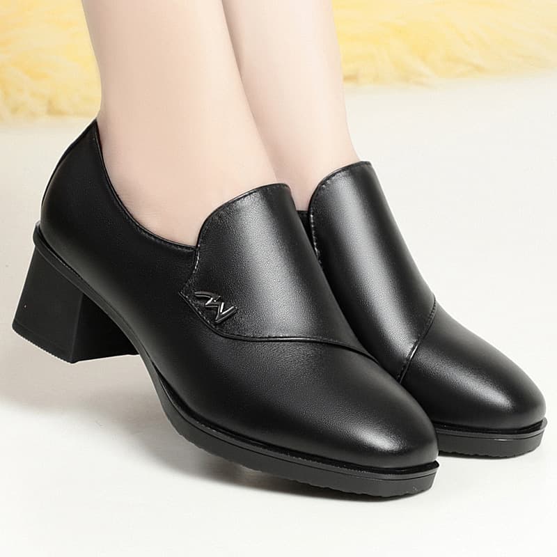 Spring and autumn new leather soft-soled women's single shoes, medium-heeled leather shoes, deep-mouth mother's shoes, work shoes, thick-heeled women's shoes