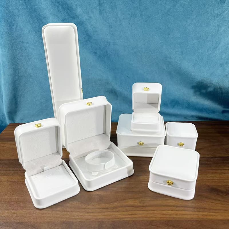 Waisted White PU Leather Jewelry Box Pearl Accessory Box with White Interior Ring Box, Earring, Pendant, Bracelet, and Chain Packaging