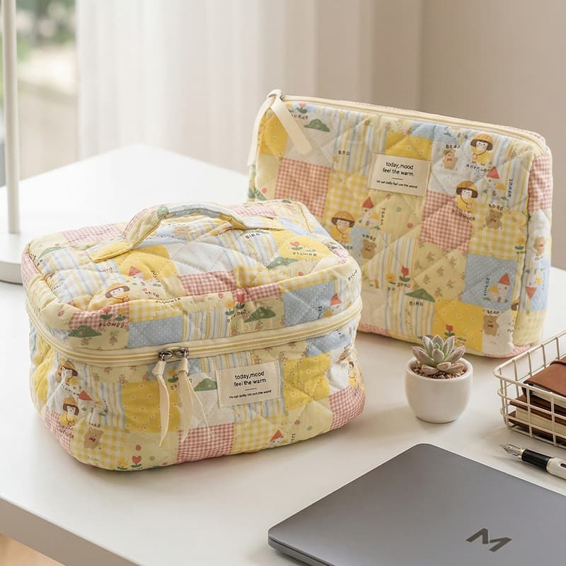 Quilted Patchwork Makeup Bag Large Capacity Portable Storage Bag Cute Student Dormitory Travel Toiletry Bag Quilted Bag