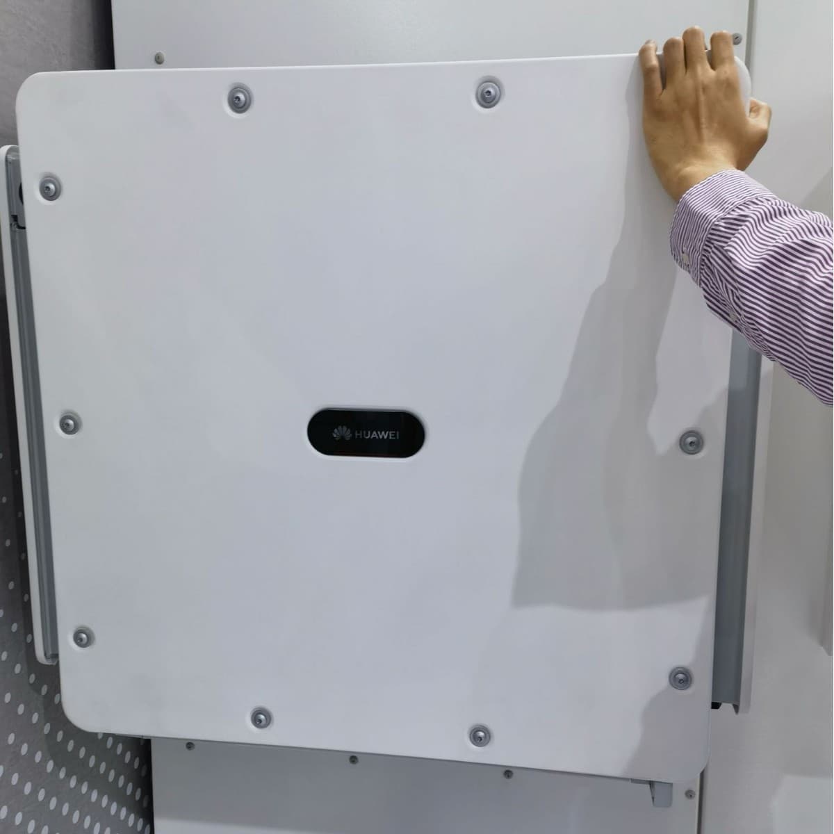 Huawei Huawei Three-Phase Grid-Connected 196Kw High-Power Solar Inverter