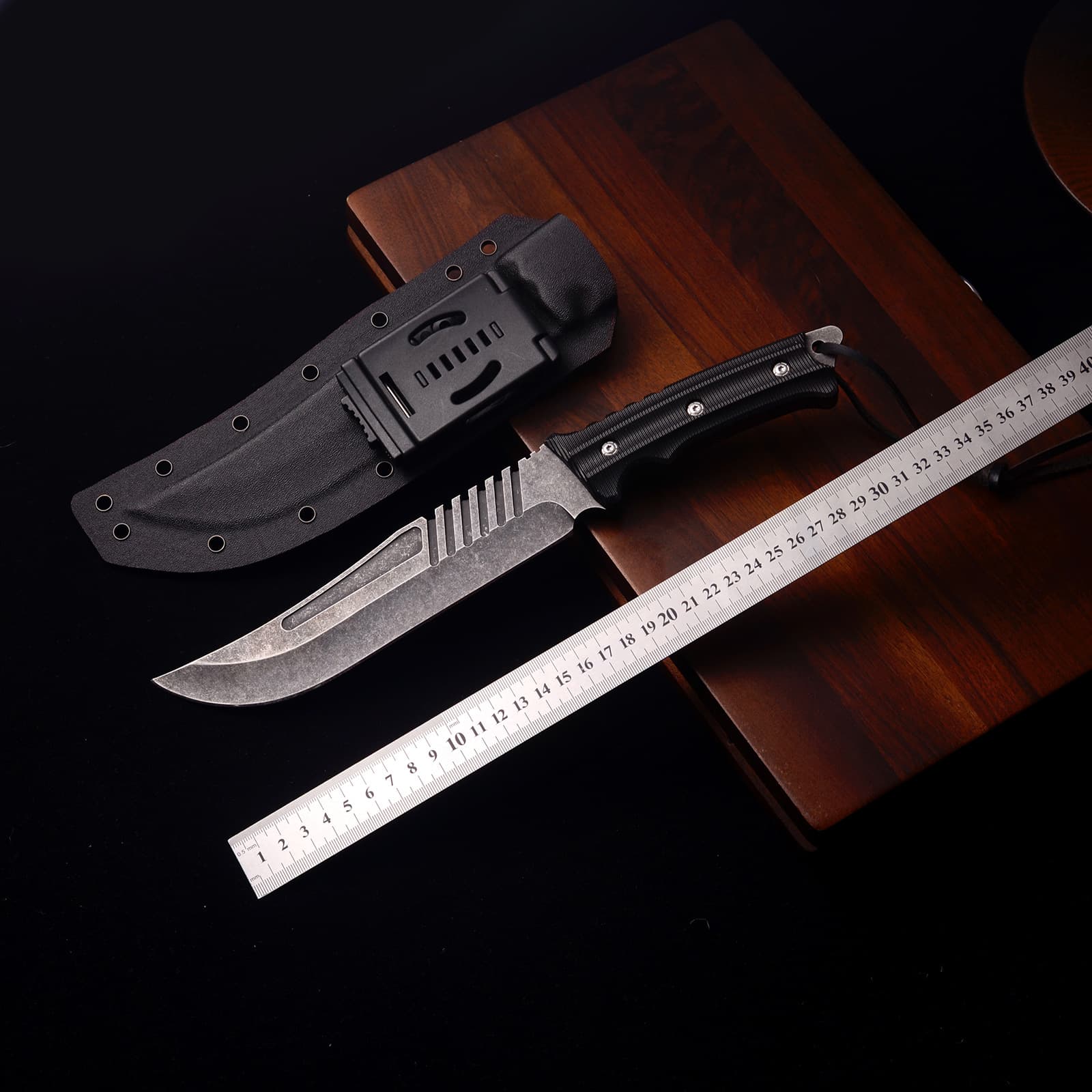 Hot-selling high-hardness and high-quality outdoor survival knife camping and mountaineering multi-purpose all-in-one portable self-defense straight knife