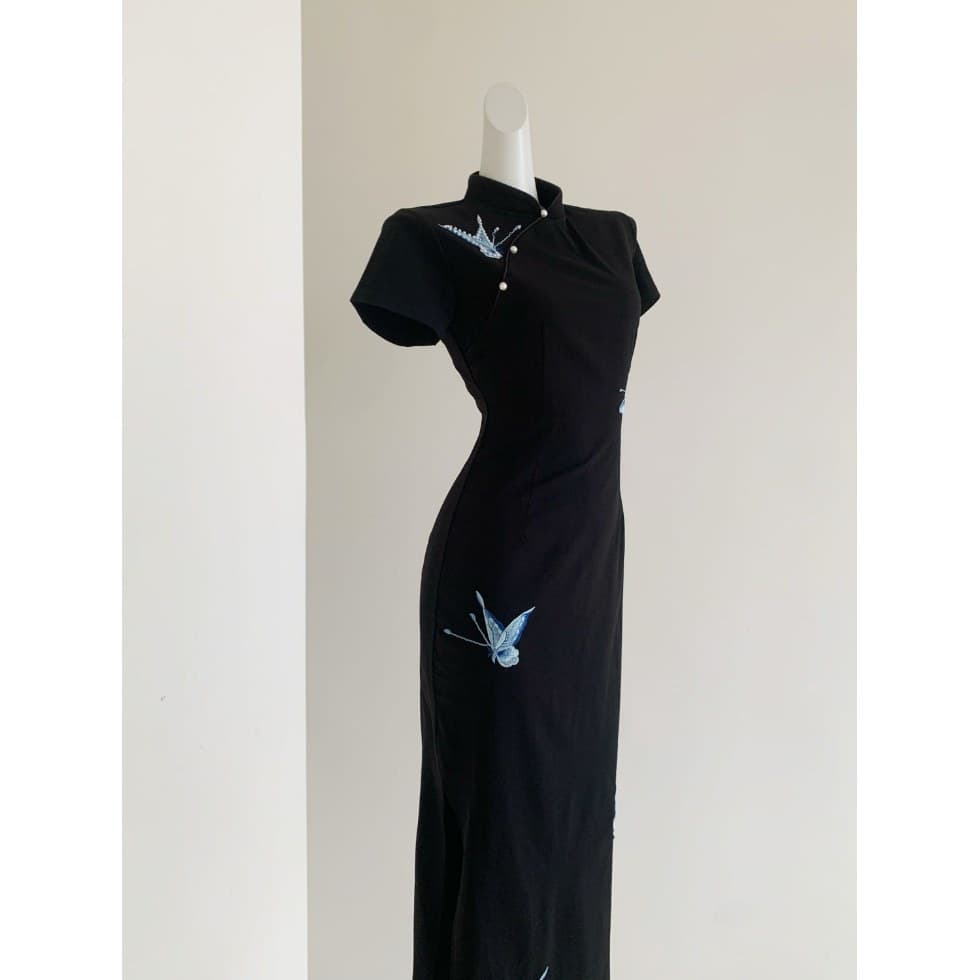 [Butterfly Language 4.0] New Chinese style improved cheongsam with national style butterfly embroidery slimming temperament slit black dress