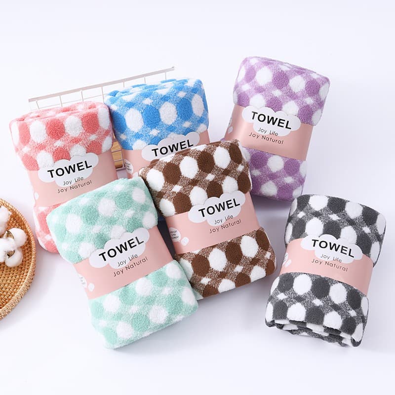 Wholesale coral velvet bath towel, household absorbent face towel, soft belt seal packaging, cross-border bath towel, cloud bathing