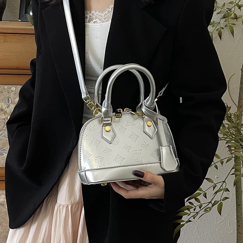 Retro Fashion Shell Bag European and American Handbag 2026 Spring New Solid Color Single Shoulder Western Style Popular Crossbody Bag