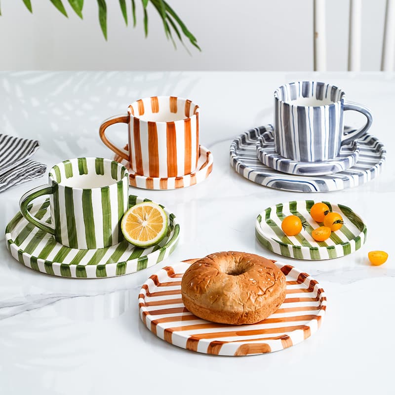 New Ceramic Coffee Cup and Saucer Set High-End Coffee Cup Saucer Set for Home Use Afternoon Tea European Style Cup and Saucer Ins