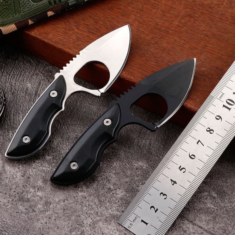 Stainless Steel Outdoor Neck Knife Mini Camping Fixed Blade Survival Chain Knife Carabiner Knife