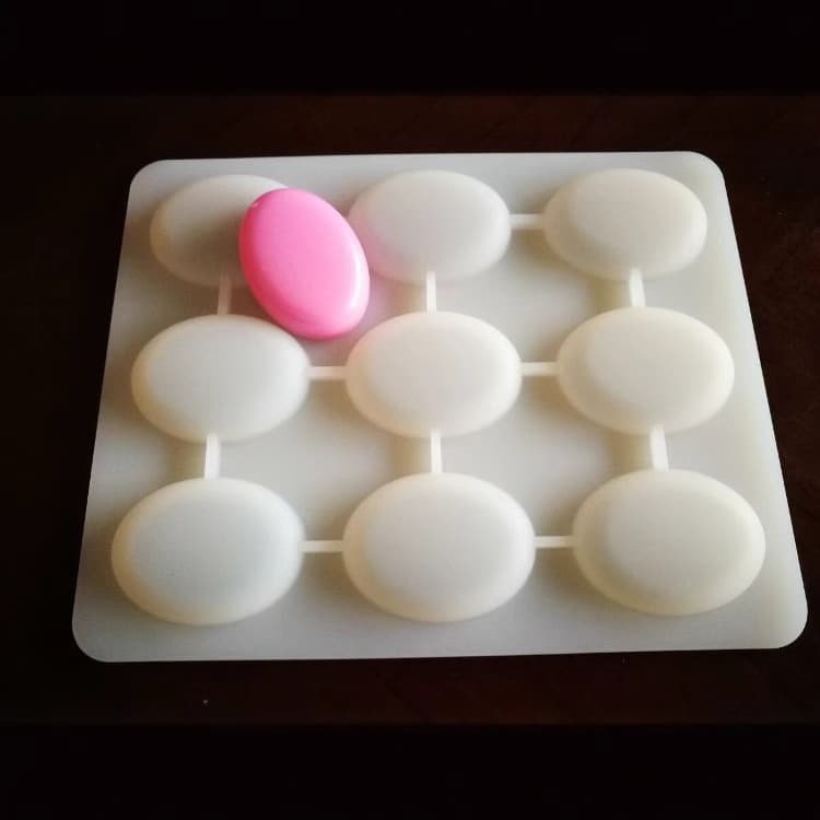 Nine-hole goose egg-shaped oval silicone soap mold, capacity 30g, handmade soap mold