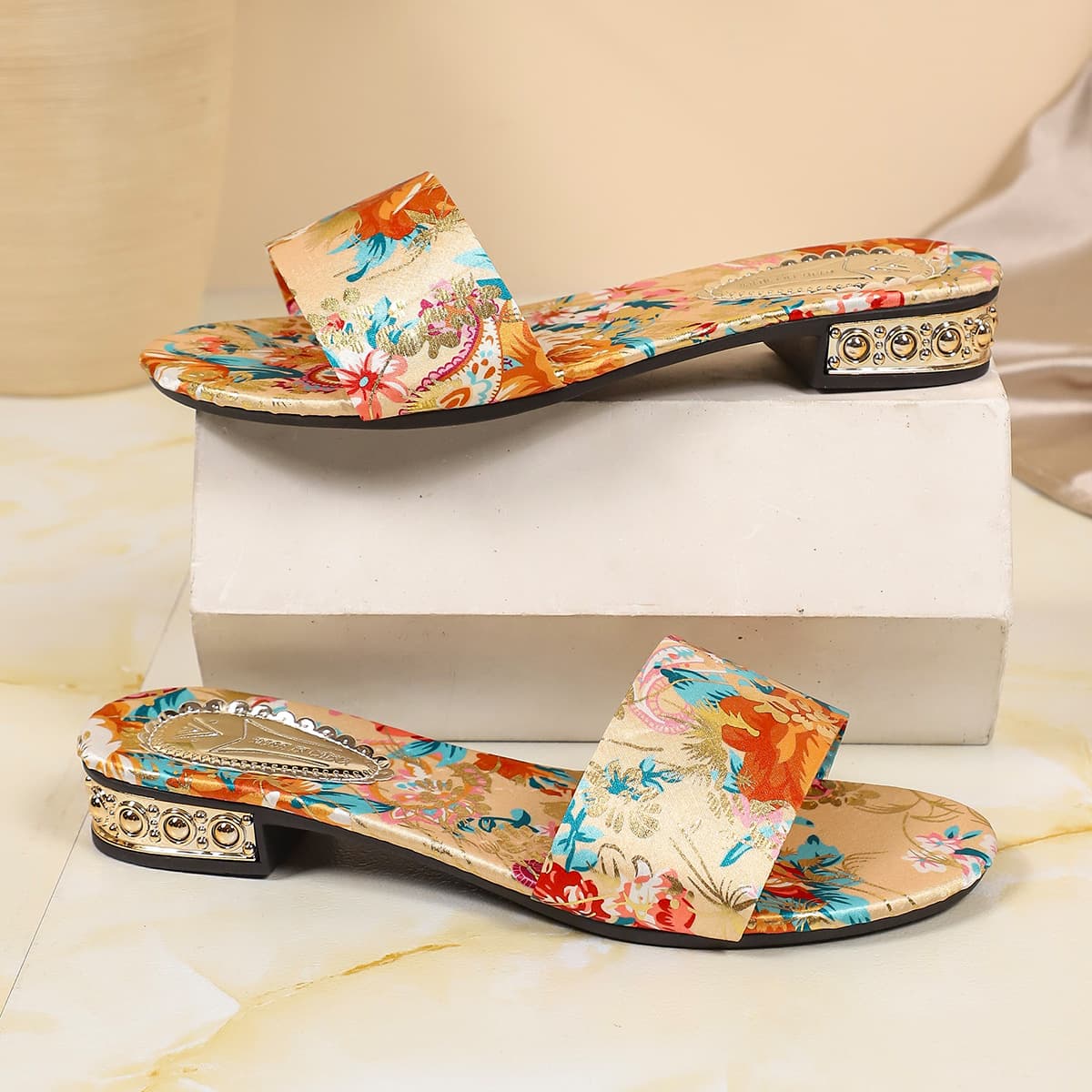 Cross-border Trade Women's Ethnic Print Low-Heel Slippers, Open-Toe One-Strap Sandals, European and American Style
