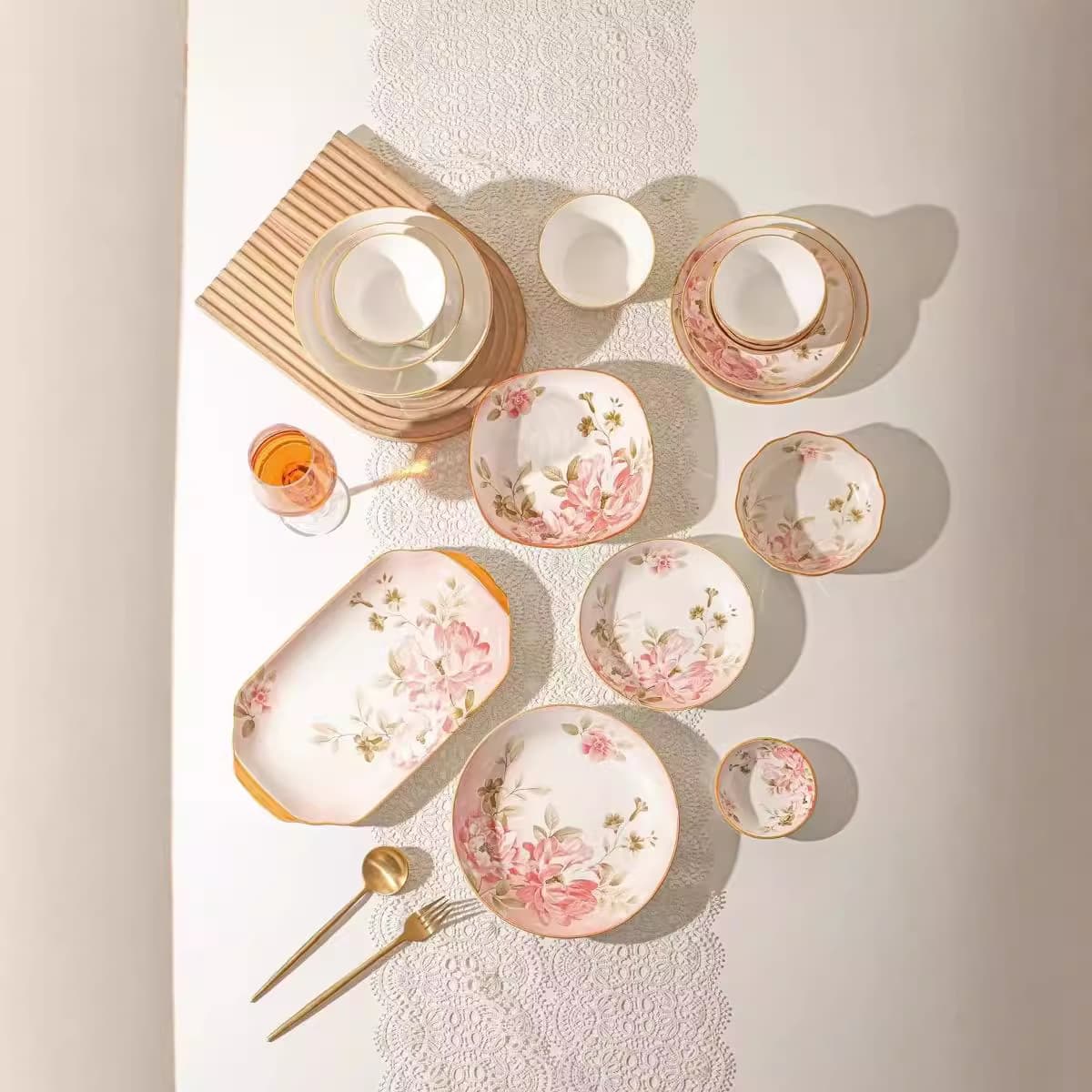 Yubaofang ceramic rice bowl petal bowl plate household red flower tableware plate housewarming daily tableware underglaze color
