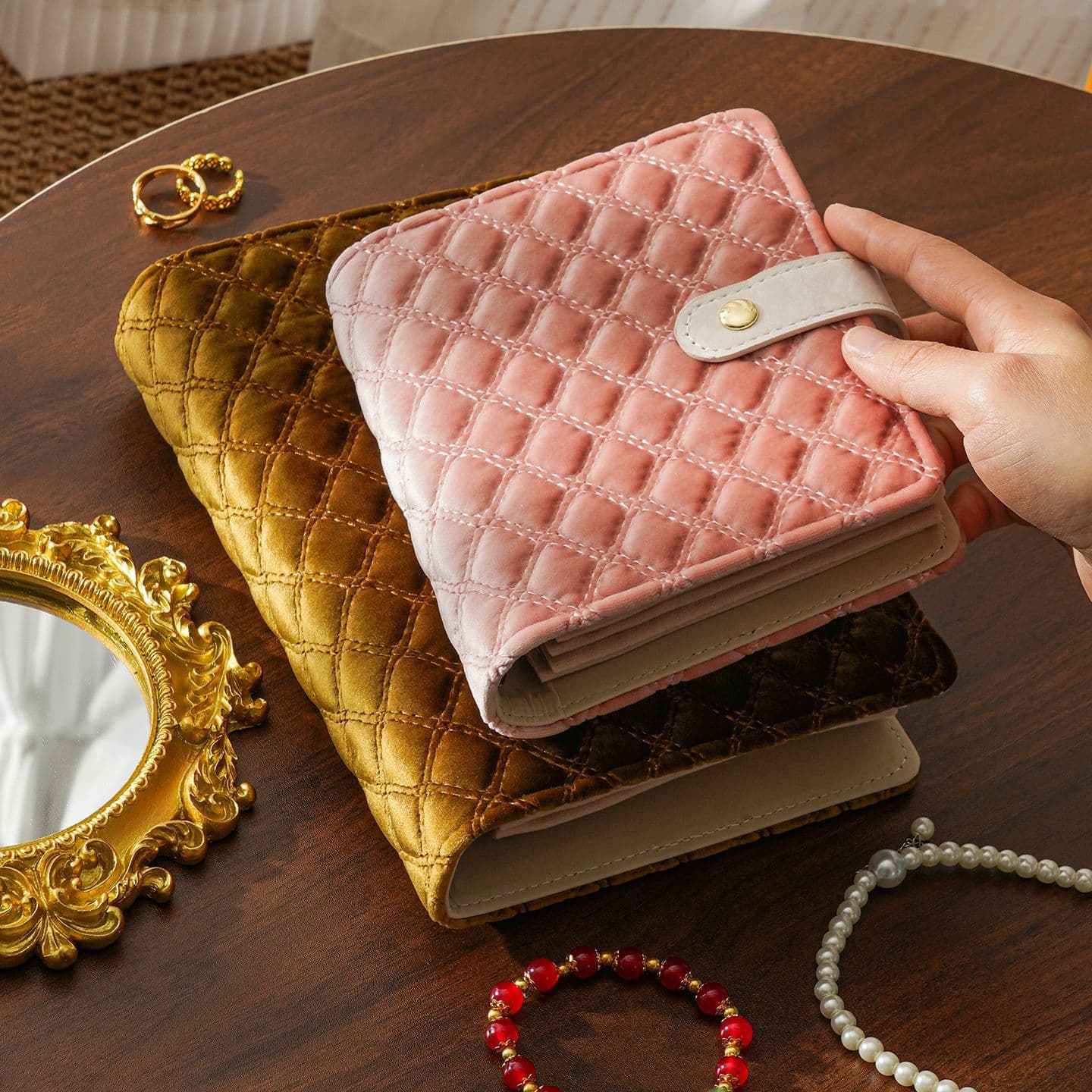 Cross-border light luxury velvet jewelry book, high-definition password lock jewelry storage bag, travel portable storage book, anti-oxidation
