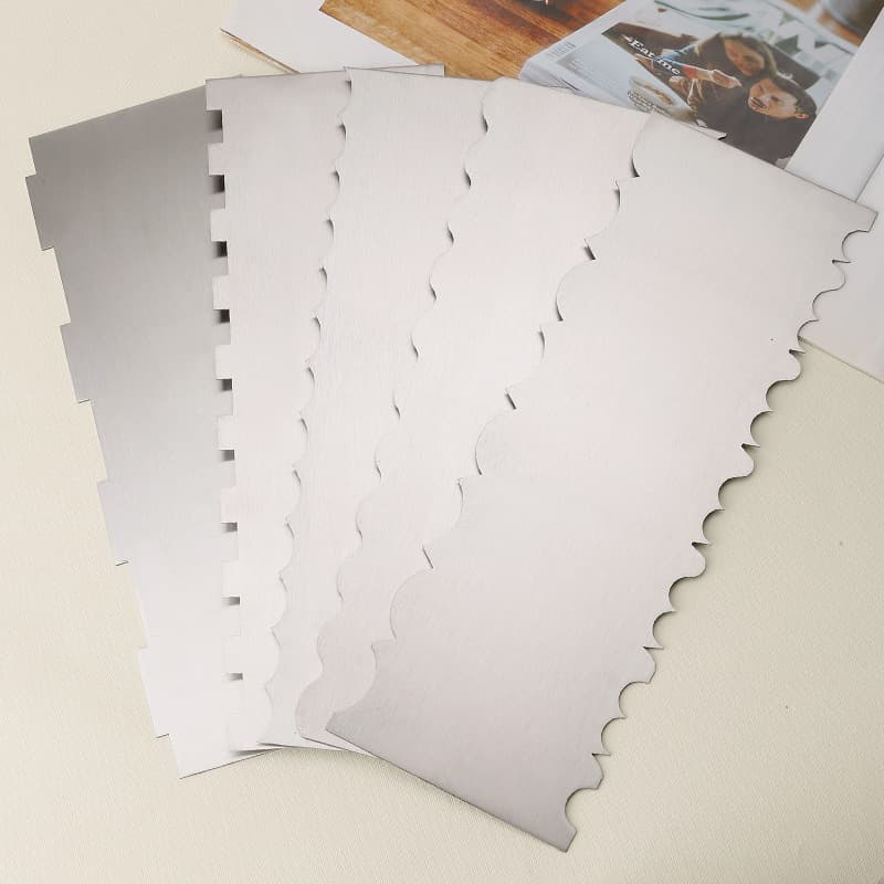 Stainless Steel Buttercream Cake Pattern Polygonal Serrated Scraper Cake Cream Shaping Spatula Scraper Baking Tool