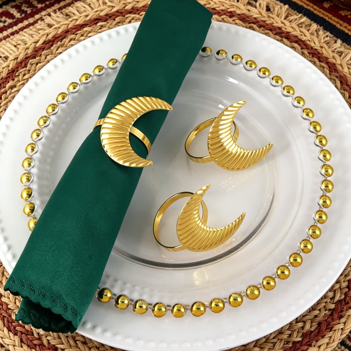 Cross-border new alloy letter moon napkin ring napkin buckle napkin ring western restaurant decoration factory spot wholesale
