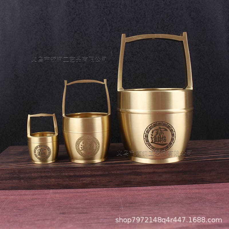 Pure Brass "A Barrel of Gold" Ornament, Large Water Bucket for Office Desk, Living Room Decor, Desktop Creative Craft Gift