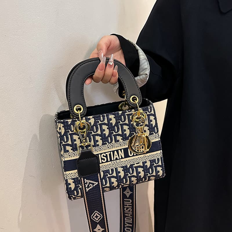 Crossbody Lady Dior Bag for Women, New Arrival Premium Texture, Luxury Style, Trendy Embroidered Small Handbag