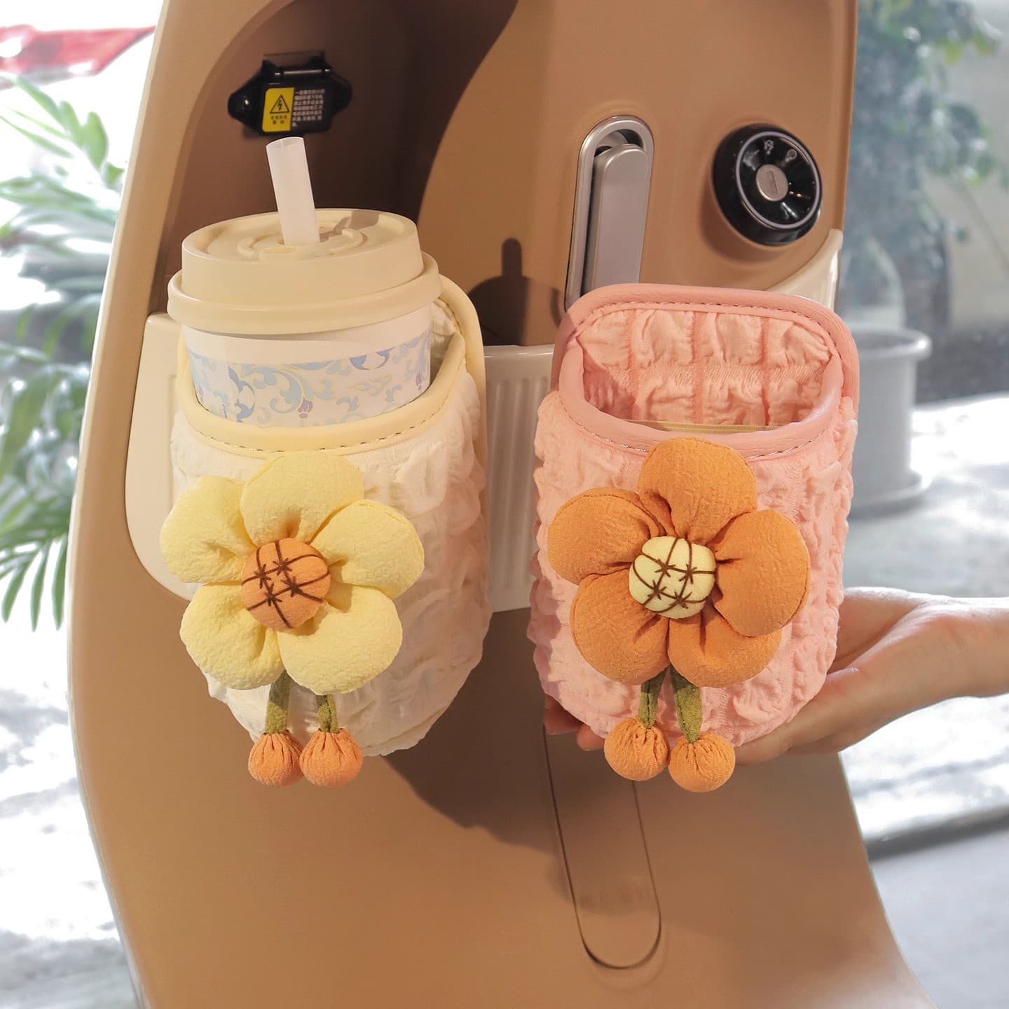 Electric Vehicle Cup Holder, Scooter Storage Bag, Motorcycle Bicycle Mount, Cute Flower Riding Accessory for Women