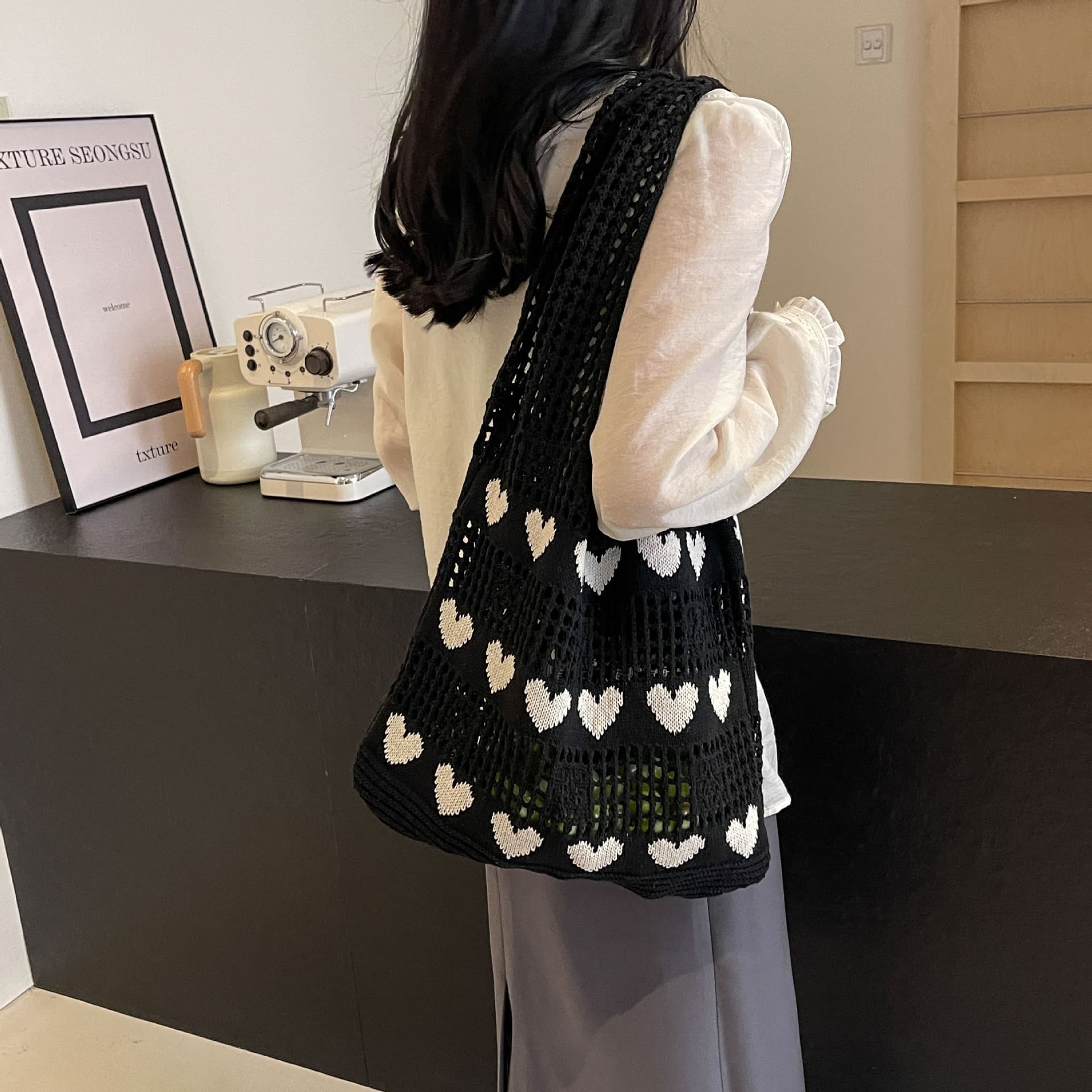 2024 new women's love hollow bag knitted bag ins shopping bag large capacity tote bag beach bag women's bag