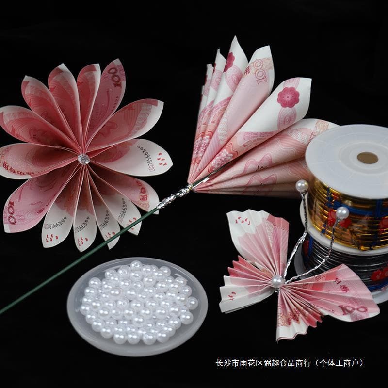 Butterfly Has Money to Spend on Materials, Money Bouquet DIY Material Sense Creative DIY Mother's Day 520 Romantic Gift