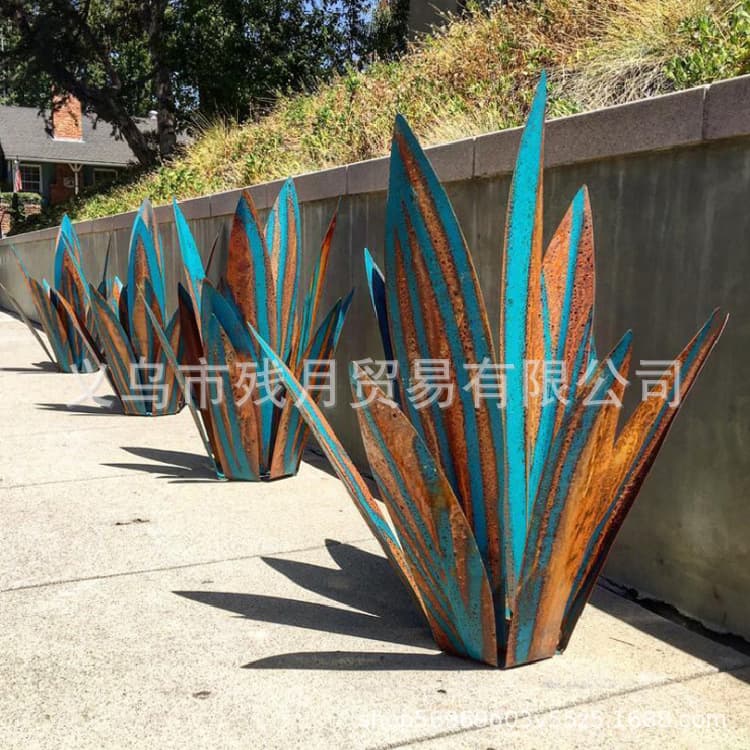 Cross-border New Tequila Home Decor Plant Ornament Agave Iron Art Creative Garden Ornament