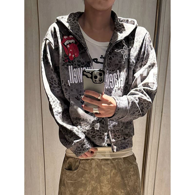 2026 New American Retro Leopard Print Hoodie with Quirky Design, Streetwear Oversized Men's Hoodie Wholesale