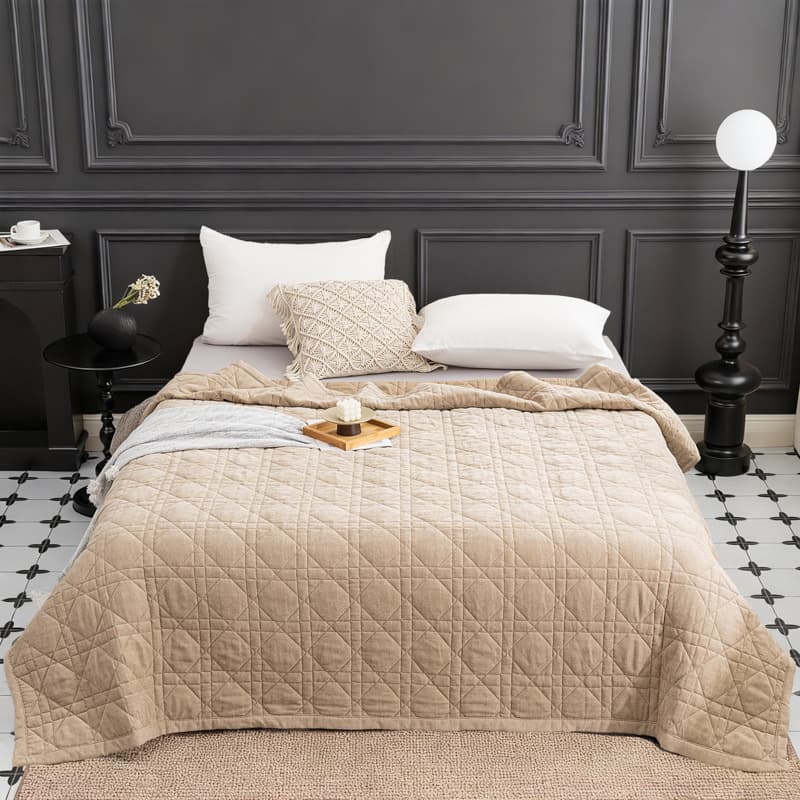 Simple Solid Chenille Bed Cover Set, Machine Washable, Quilted Non-Slip
