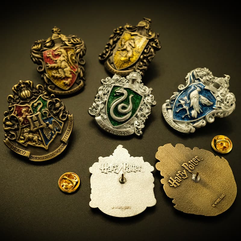 Harry Potter Metal Badge Butterfly Clutch Pin Four Houses Hogwarts Gryffindor Badge Movie Merchandise