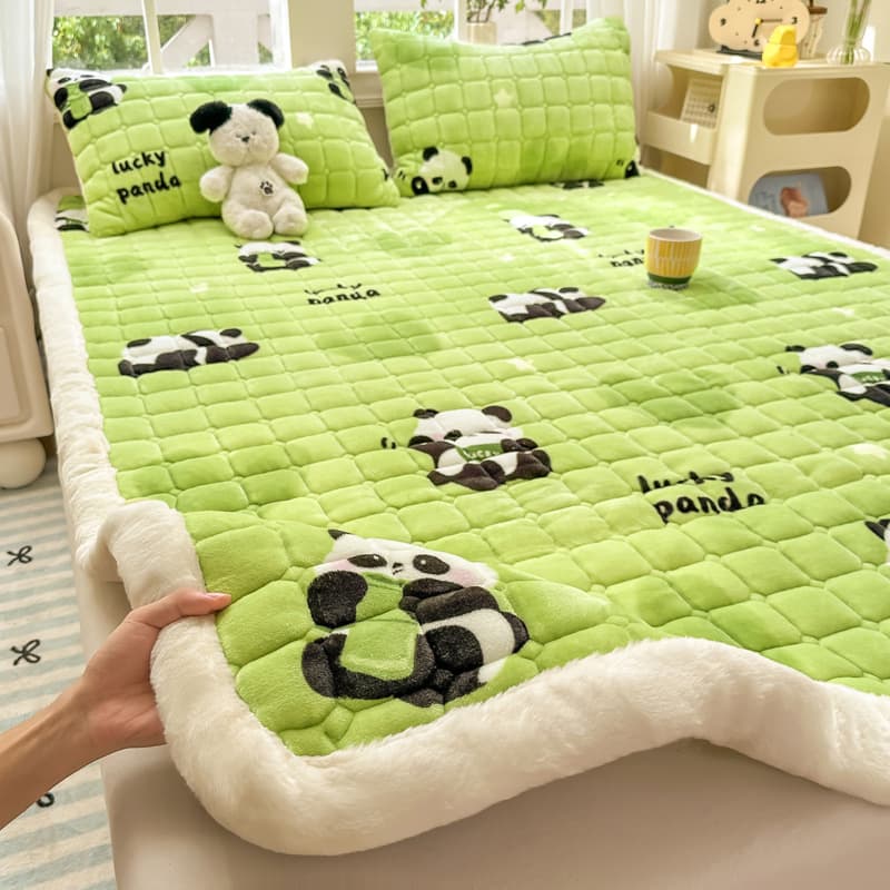 Autumn/Winter Thickened Milk Fleece Mattress Pad for Home Warm Bed Cover, Student Dormitory Single Bed Protector Mattress Three-Piece Set