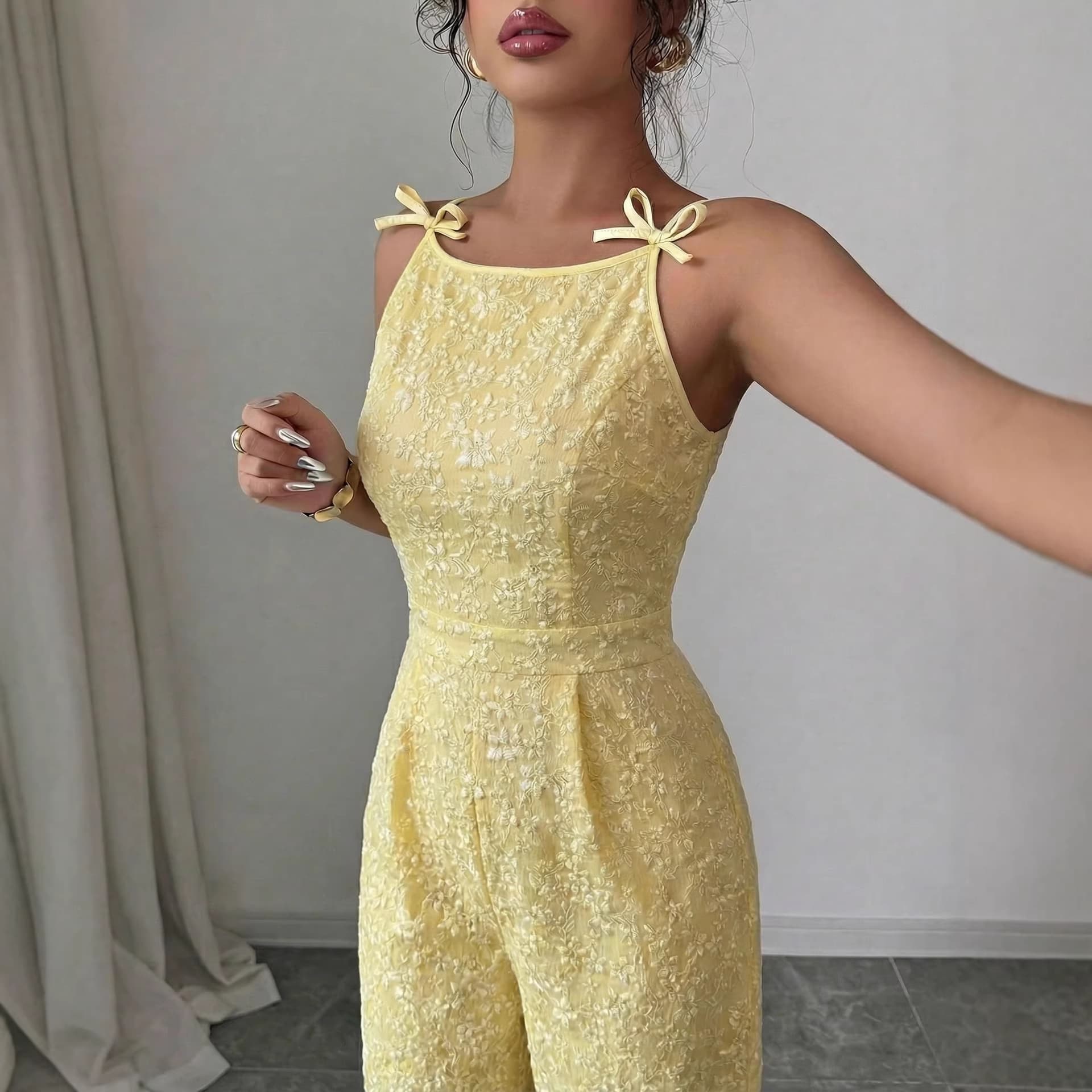 New Stylish Design Slim-Fit Women's Jumpsuit, Light Luxury High-End Style Spaghetti Strap European and American Style Jumpsuit