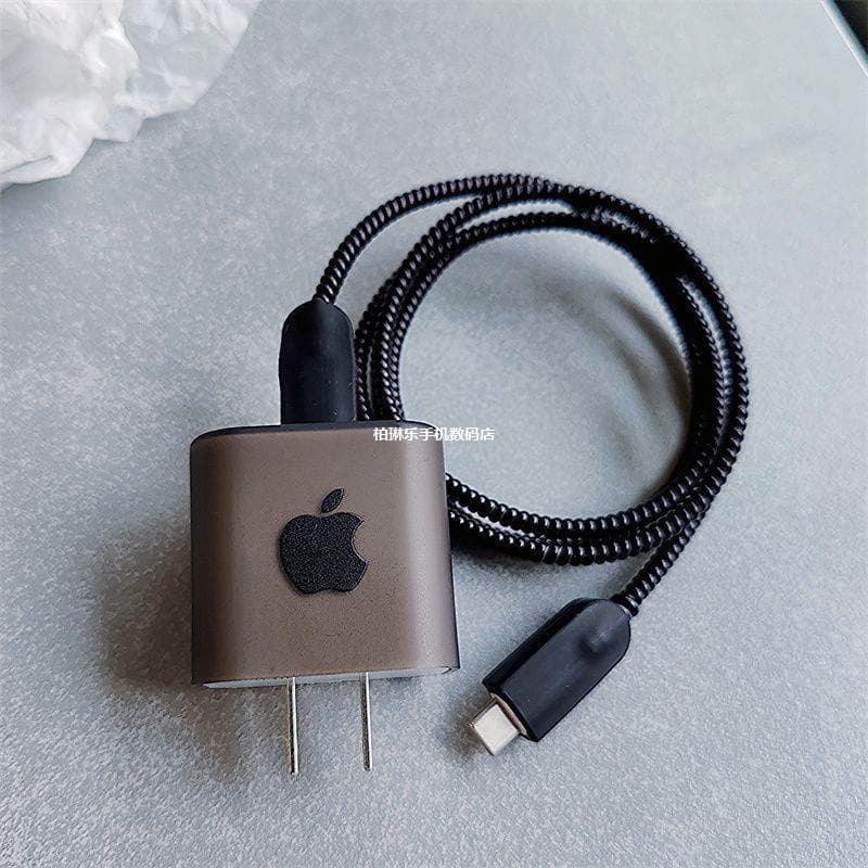 Compatible with iPhone 16 Charger Case 20W Matte Black 15 Cartoon Heart Cable Protector Anti-Break