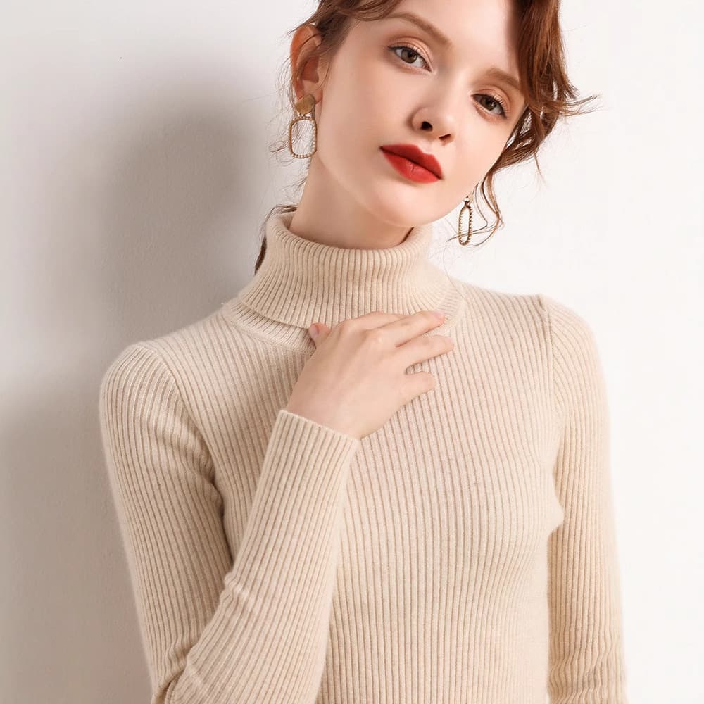 Simple temperament turtleneck sweater for women in autumn and winter slim fit short pullover tight inner wool bottoming long-sleeved sweater