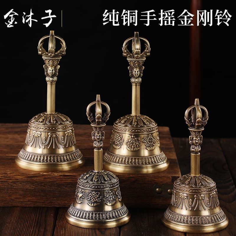 Tibetan copper antique eight auspicious Vajra bells and pestles with five strands and nine strands. The sound of the bell is crisp and echoes for a long time. Home decoration