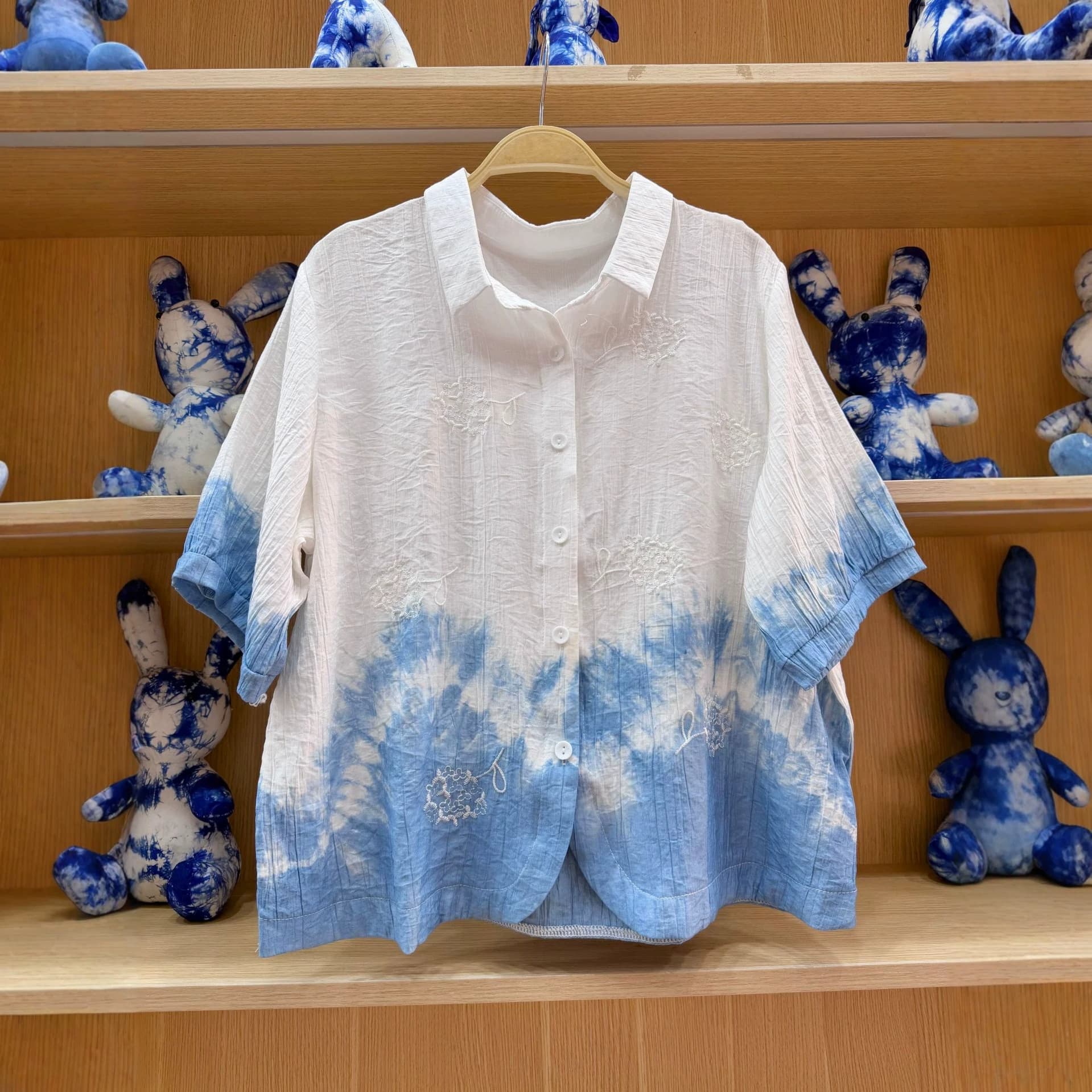 Yunnan Dali Wholesale Handcrafted Pure Plant Indigo Tie-Dye Loose-Fit Women's Top Factory Direct