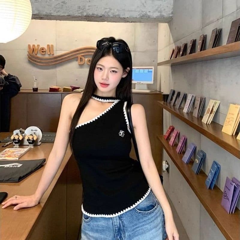 American Style Black Asymmetrical Halter Tank Top for Women Summer Going Out Design Inner Layering Sleeveless Off-Shoulder Top