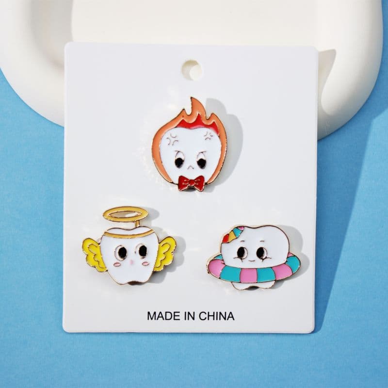 Foreign Trade Jewelry Dental Ornaments Dental Toys Jumping Teeth Dental Clinic Small Gifts Promotional Gifts Dentist Brooch