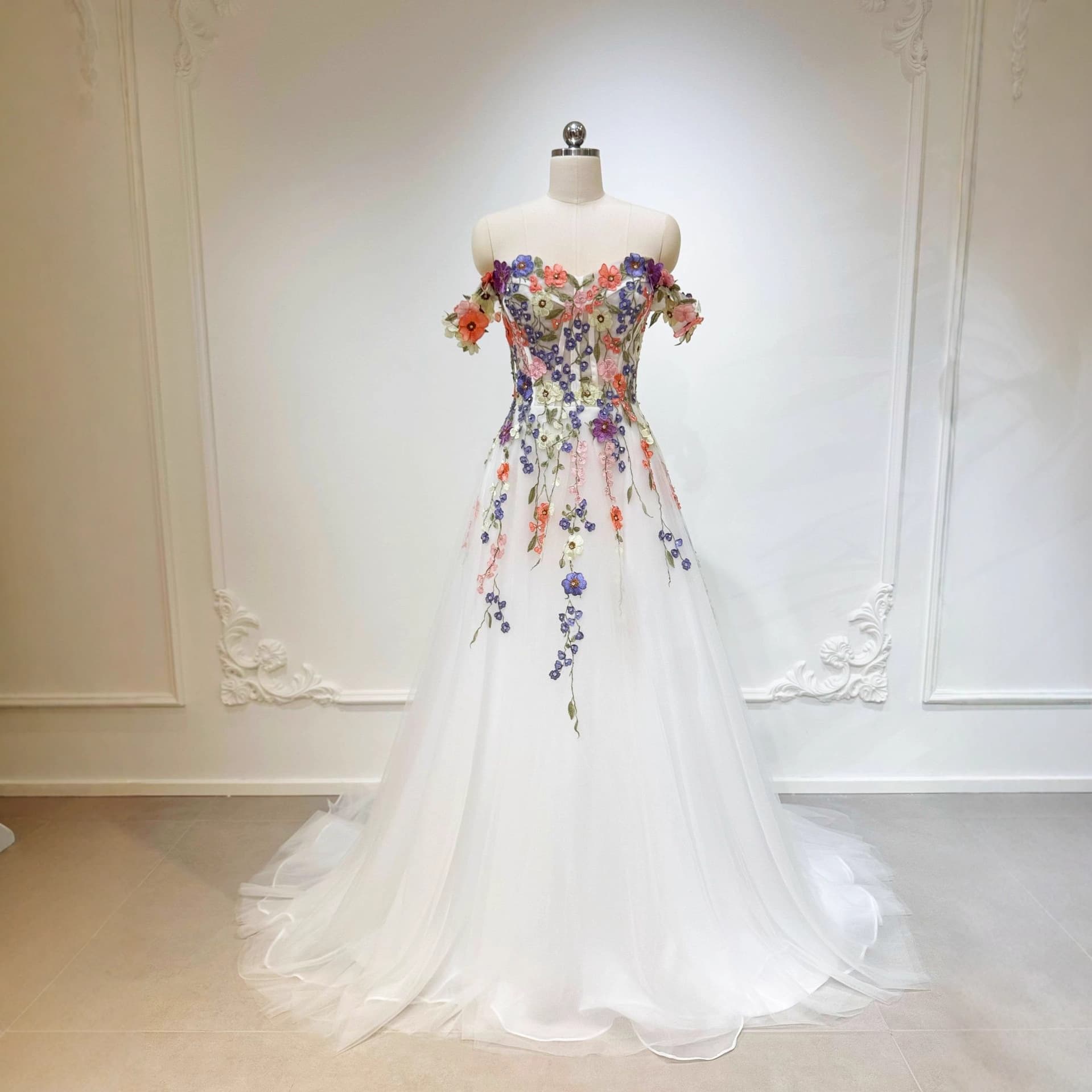 Forest-inspired Light Wedding Dress One-Shoulder Tulle Colorful Embroidered Evening Gown for Engagement, Adult Ceremony, Art Exam, Graduation, Hosting Long Dress