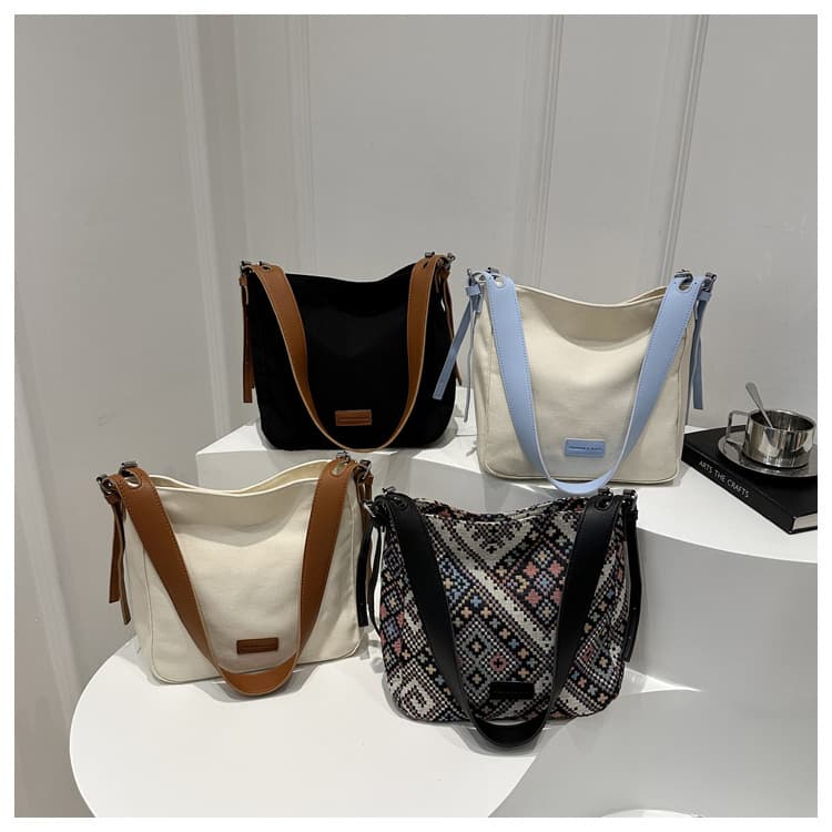 Casual Canvas Crossbody Shoulder Bag Multi-purpose Bag for Women 2024 Autumn/Winter New Trendy Niche Fashion Large Capacity Backpack