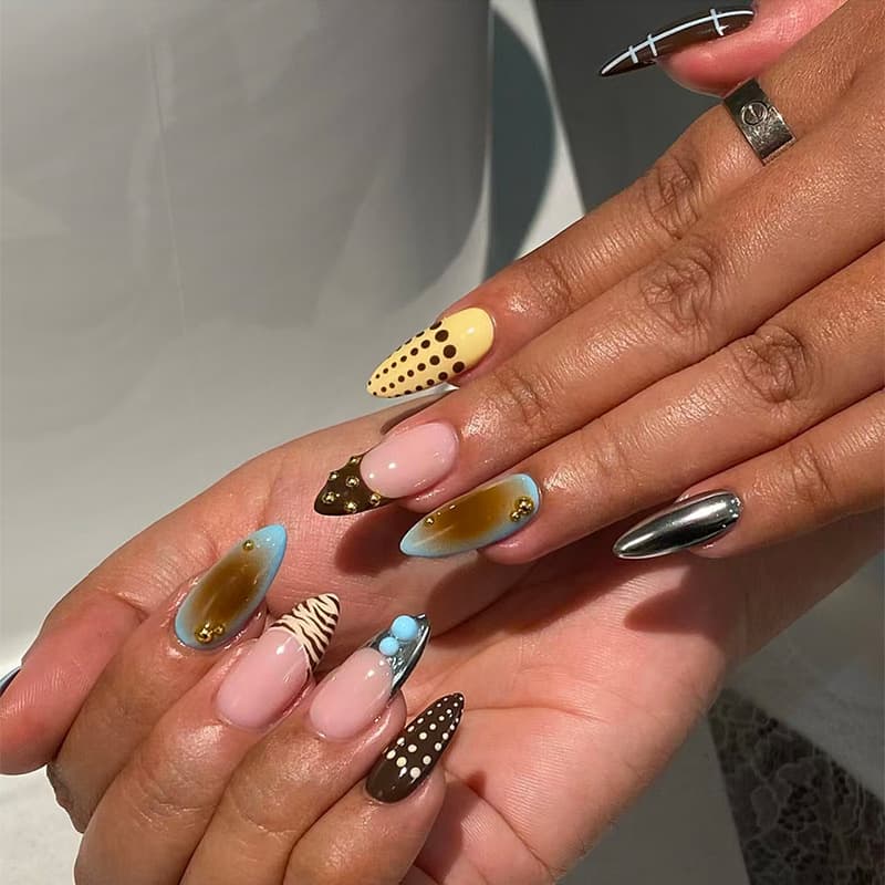 Two-tone French Wearable Nails Short Almond Shape Cross-border Polka Dot Press-on False Nails Wholesale