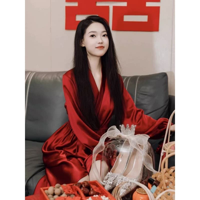 Wedding Morning Robe for Bride French Silk Satin Bridesmaid Robe High-End Red Dress Women Autumn