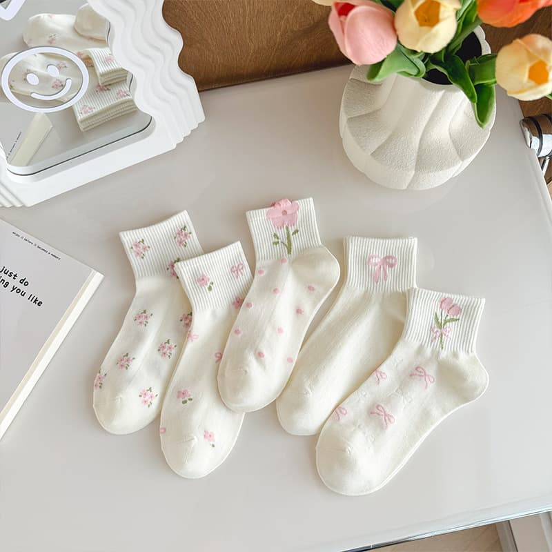 Women's Short Socks, Autumn/Winter Mid-Calf Cute Sweet Socks, Spring/Summer Ankle Socks, Versatile Sports Socks