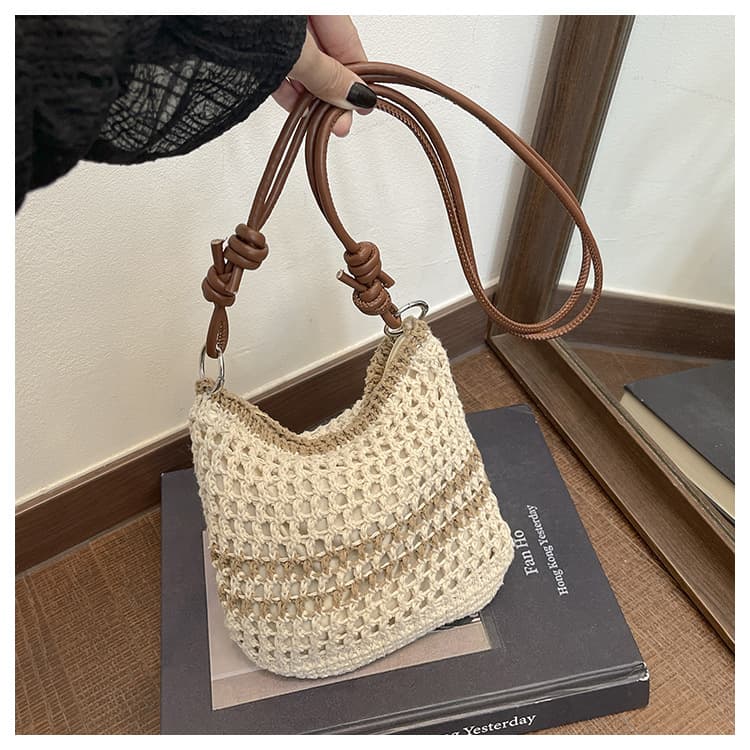 2026 Forest Style Crossbody Beach Bag Handwoven New Fashion Shoulder Bag for Women Summer Vacation
