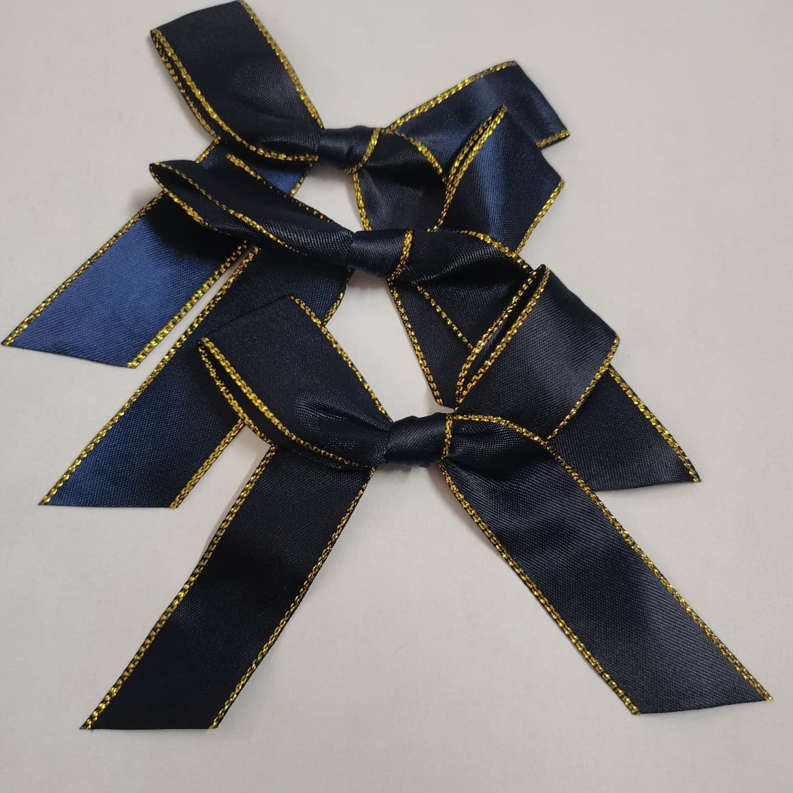 In Stock In Stock 7cm Navy Blue Double-Sided Gold-Edged Gift Box Bow